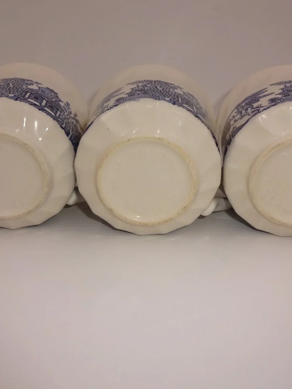 Set of 3 Churchill China Blue Willow Swirl Flat Coffee Tea Mugs Cups England